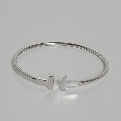 Tiffany & Co. T Wire Bangle – 18k White Gold | Luxury Bracelet