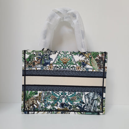 Dior Booktote M