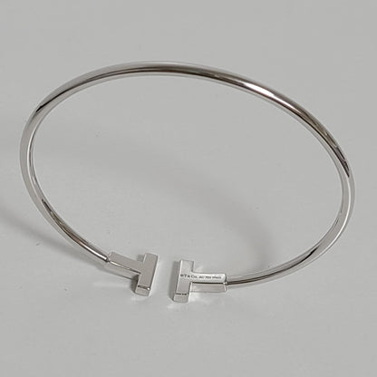 Tiffany & Co. T Wire Bangle – 18k White Gold | Luxury Bracelet